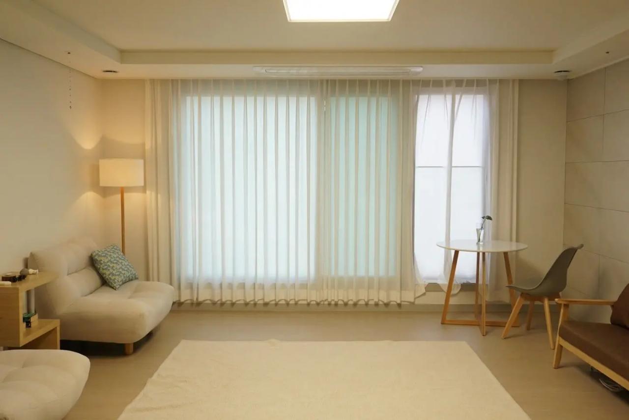 Room image 6