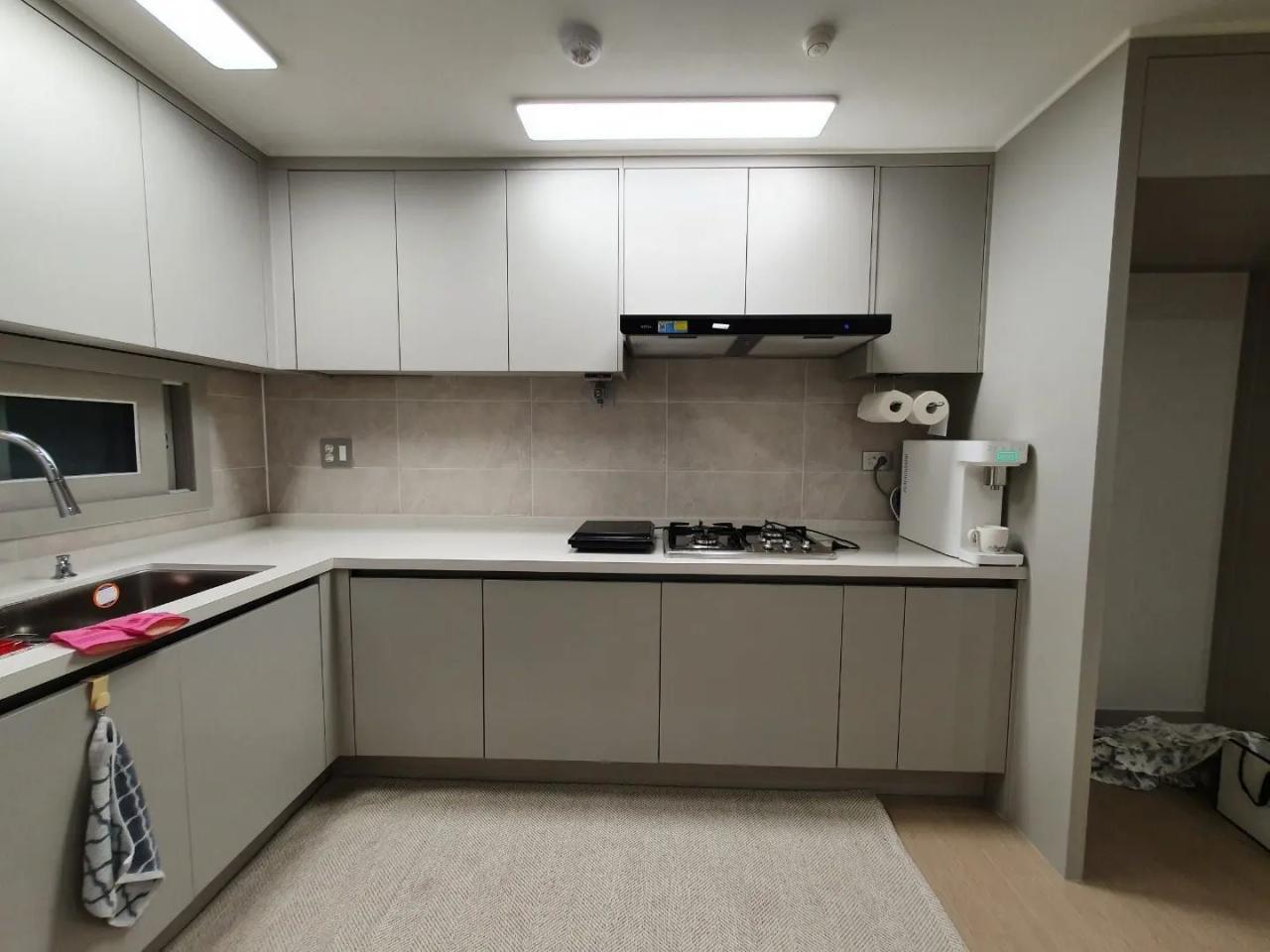 Room image 10