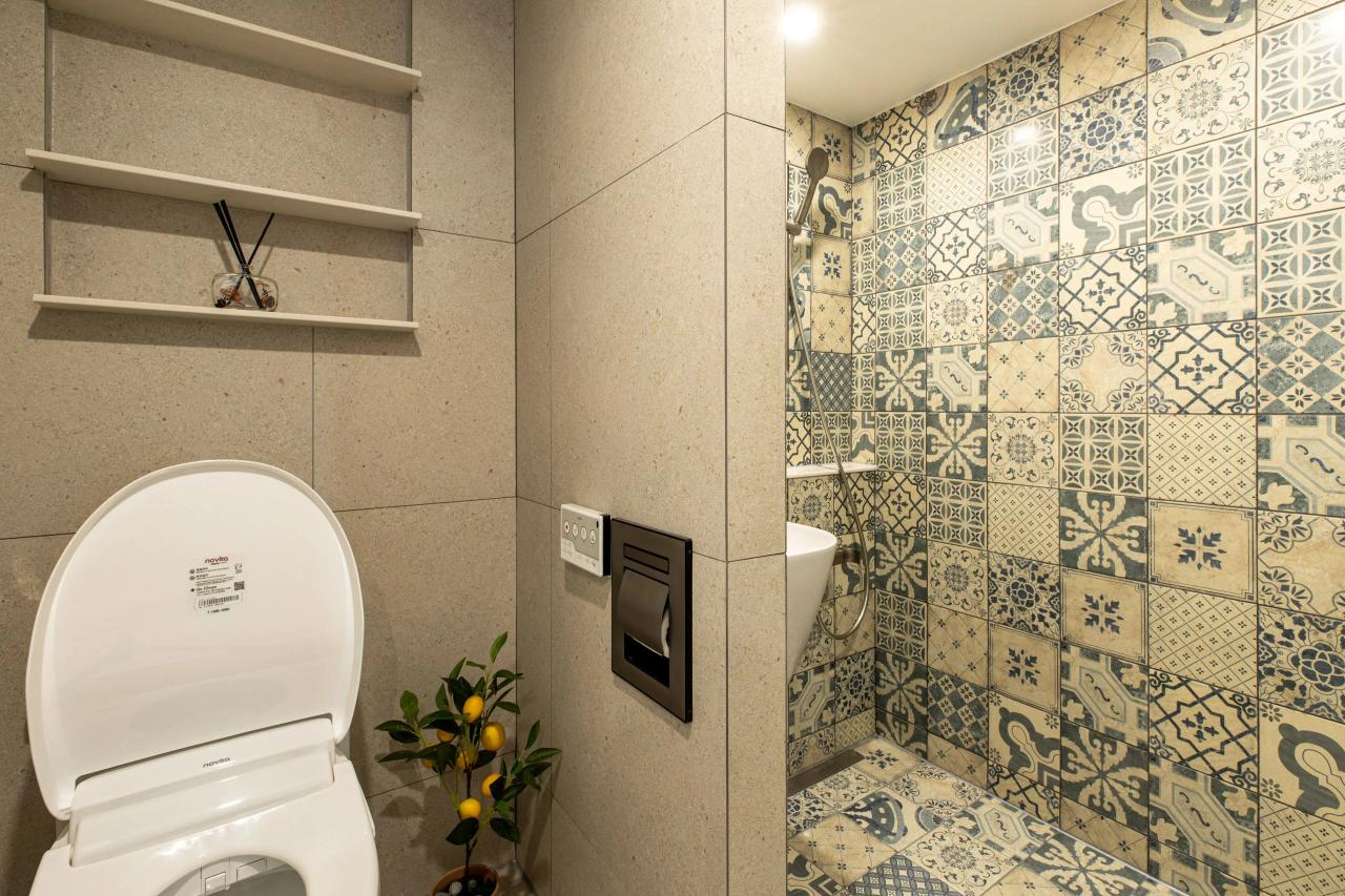 Room image 8