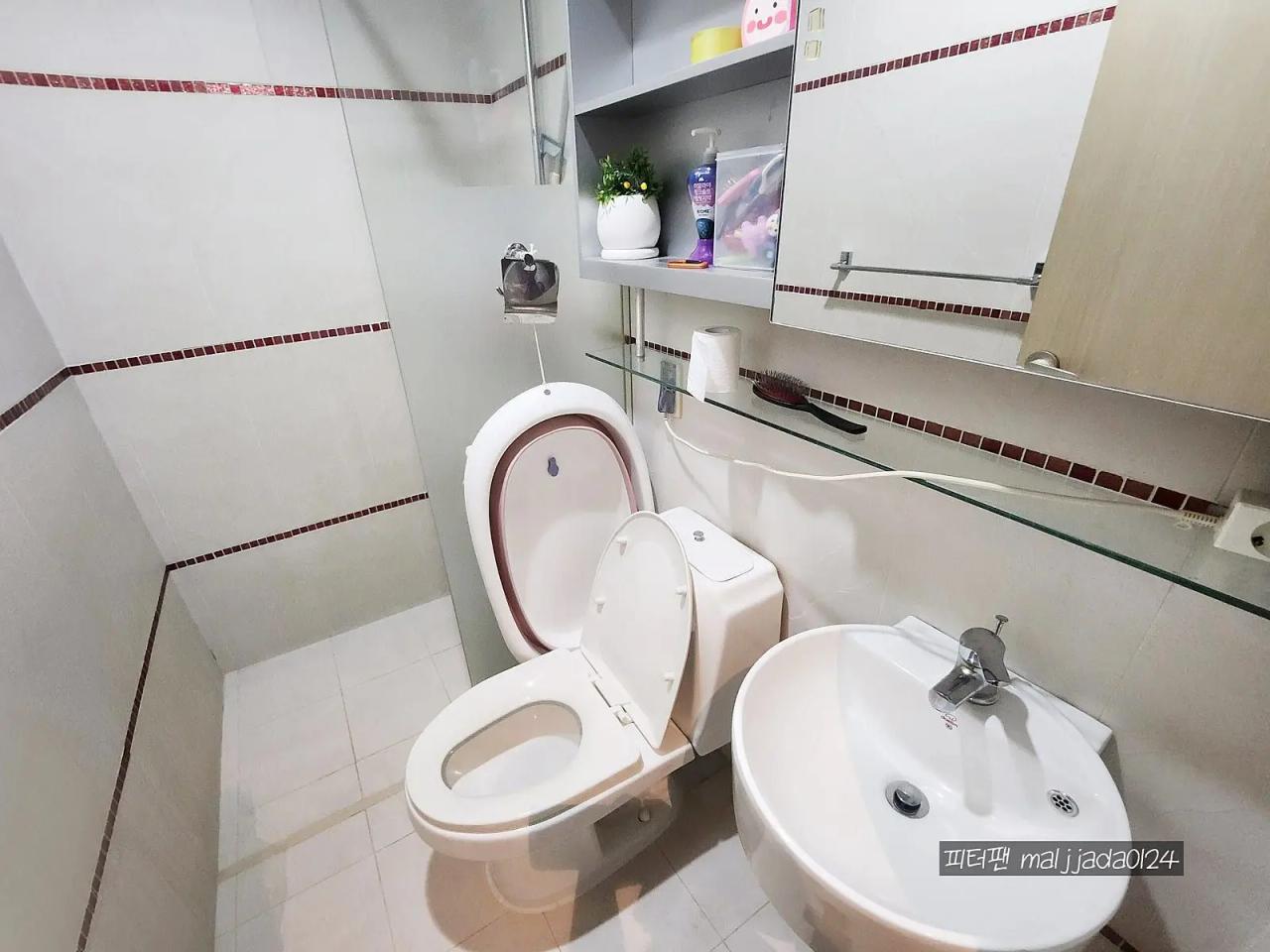 Room image 7