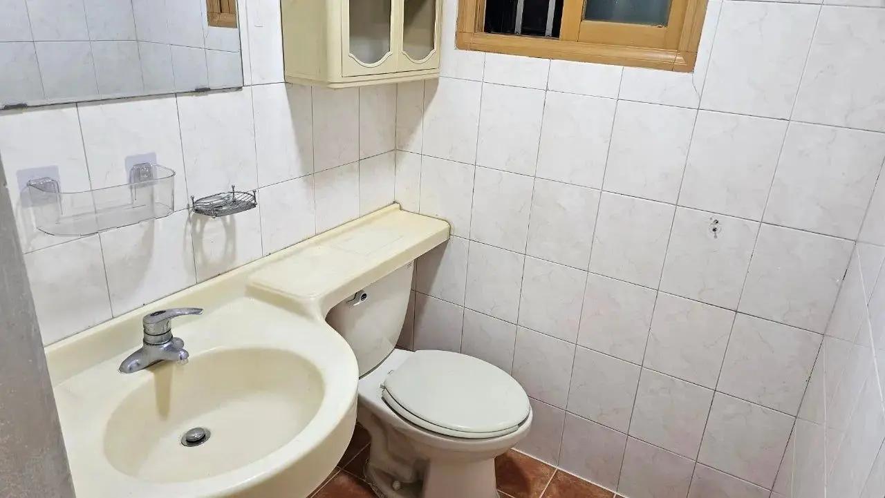 Room image 3