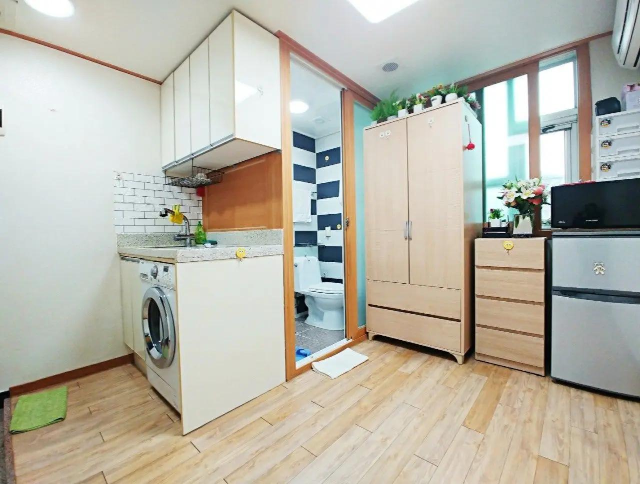 Room image 3
