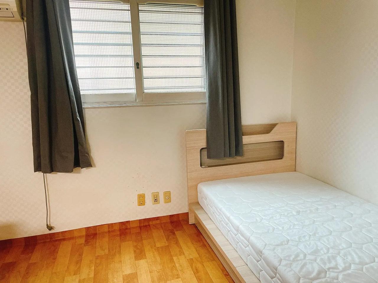 Room image 7