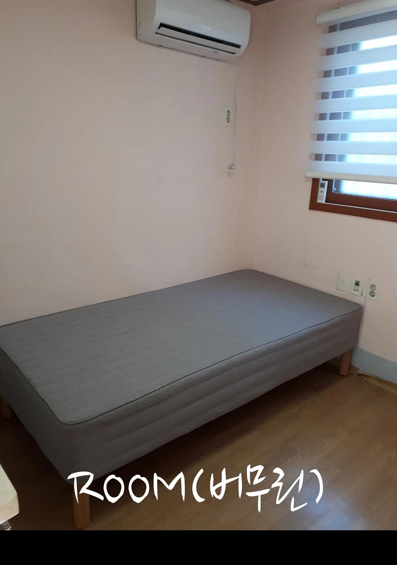 Room image 5