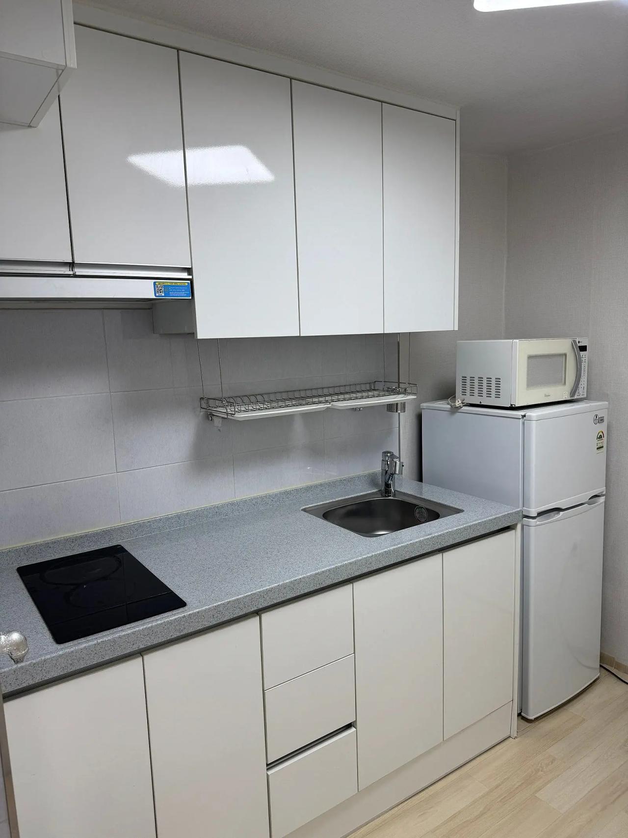 Room image 6