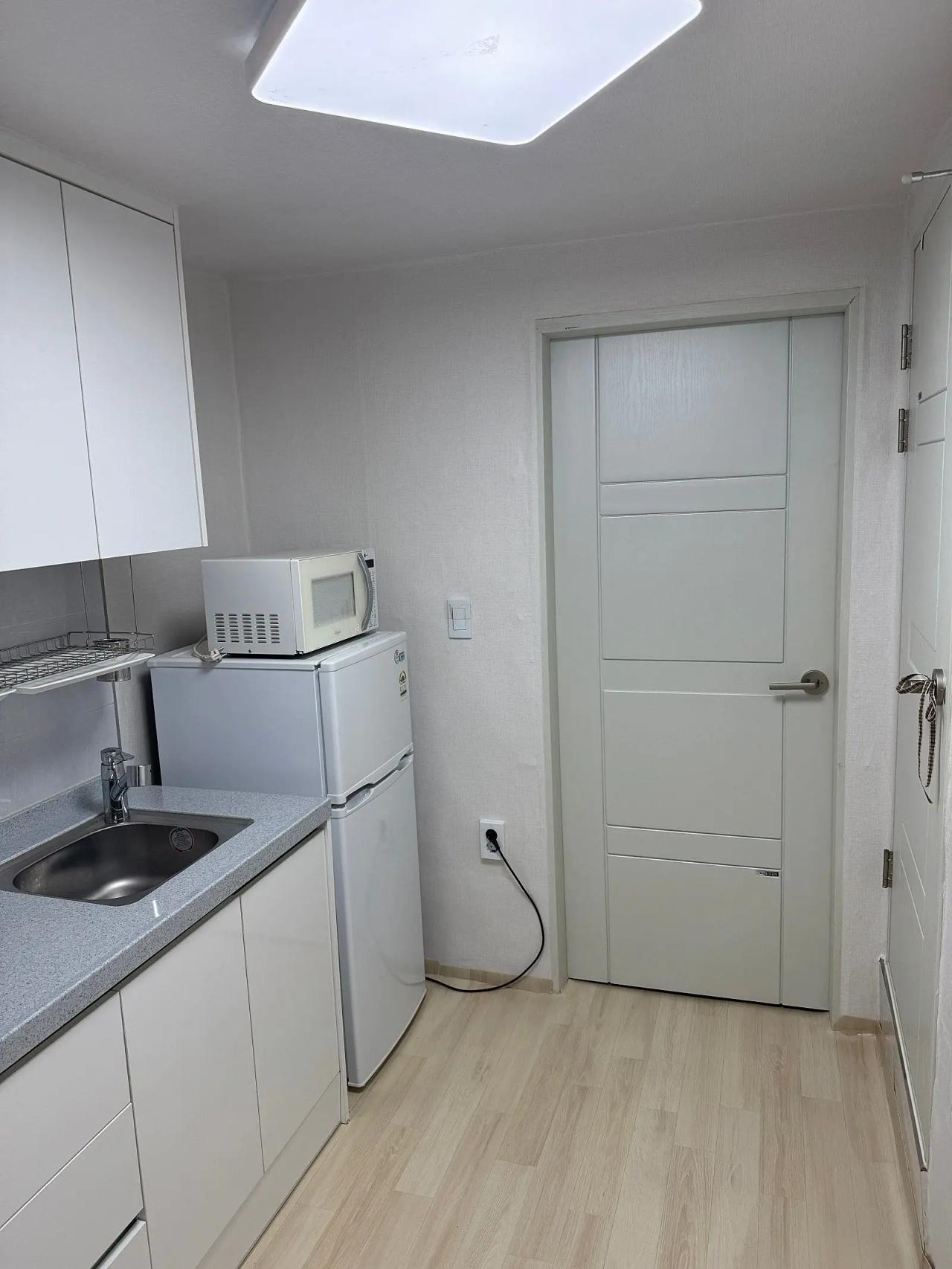 Room image 7