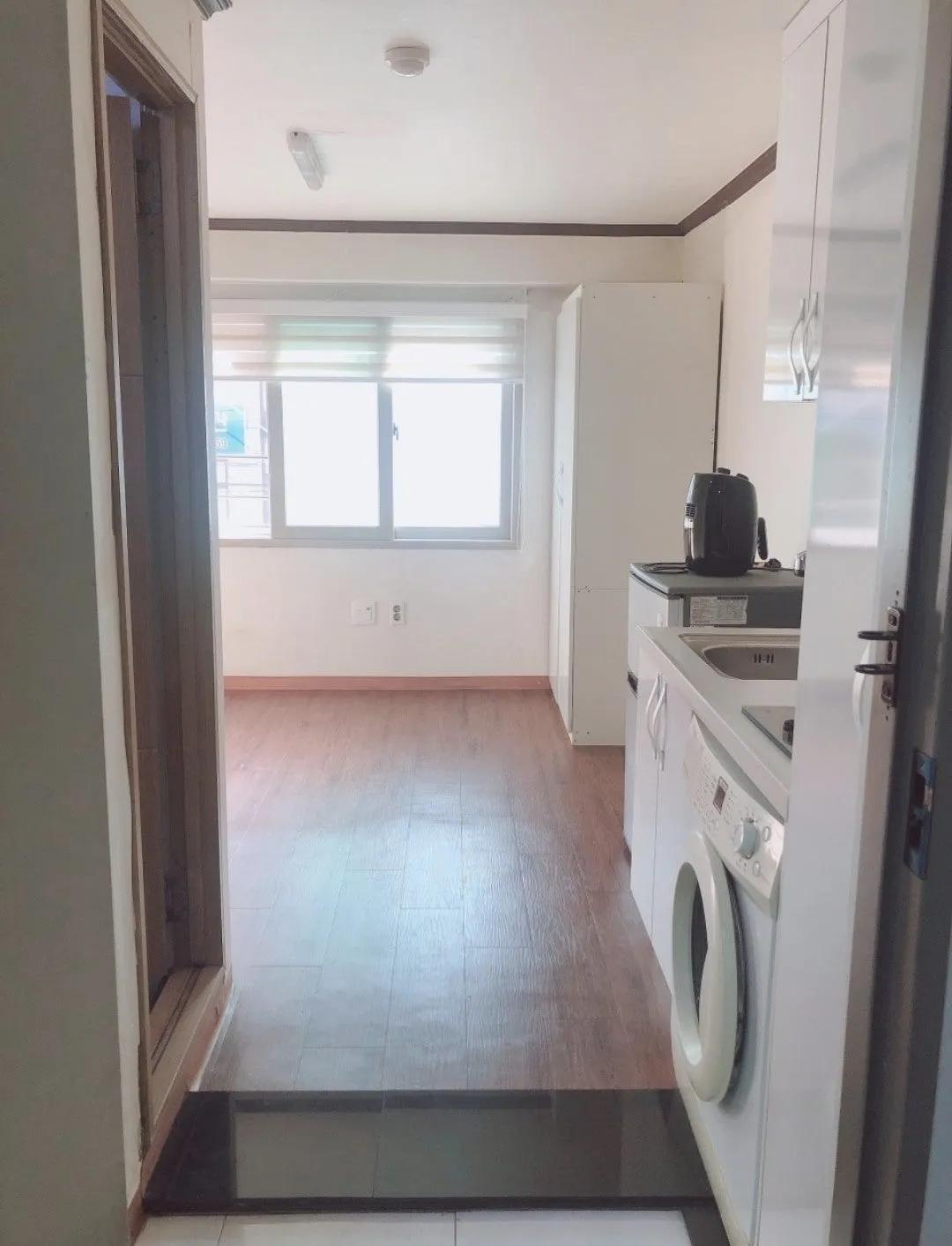 Room image 5
