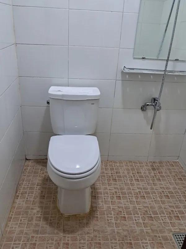 Room image 3