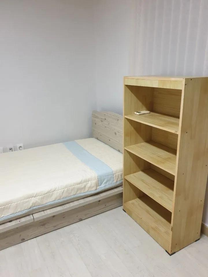 Room image0