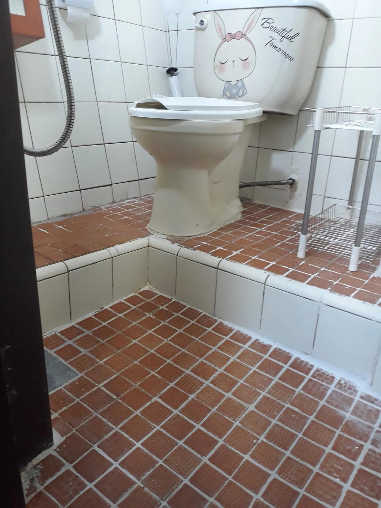 Room image 3