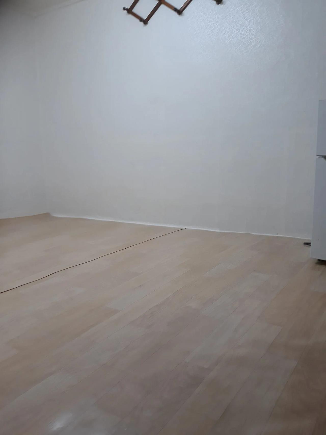 Room image 6