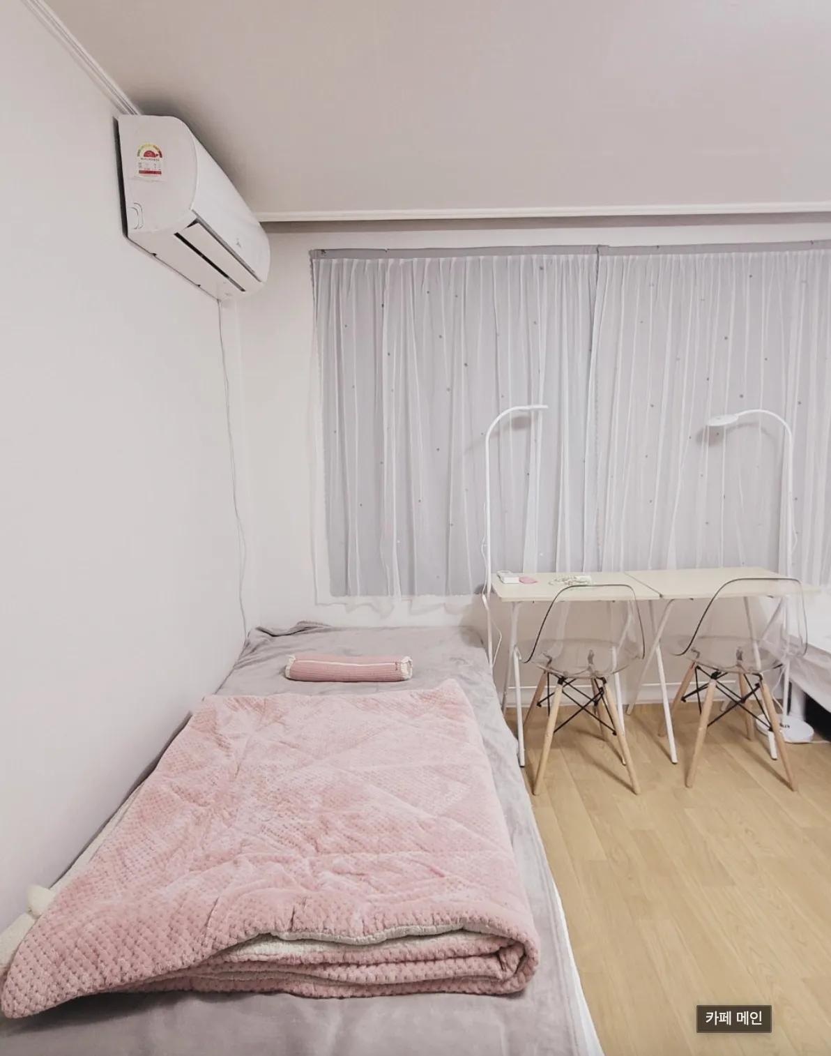Room image 2