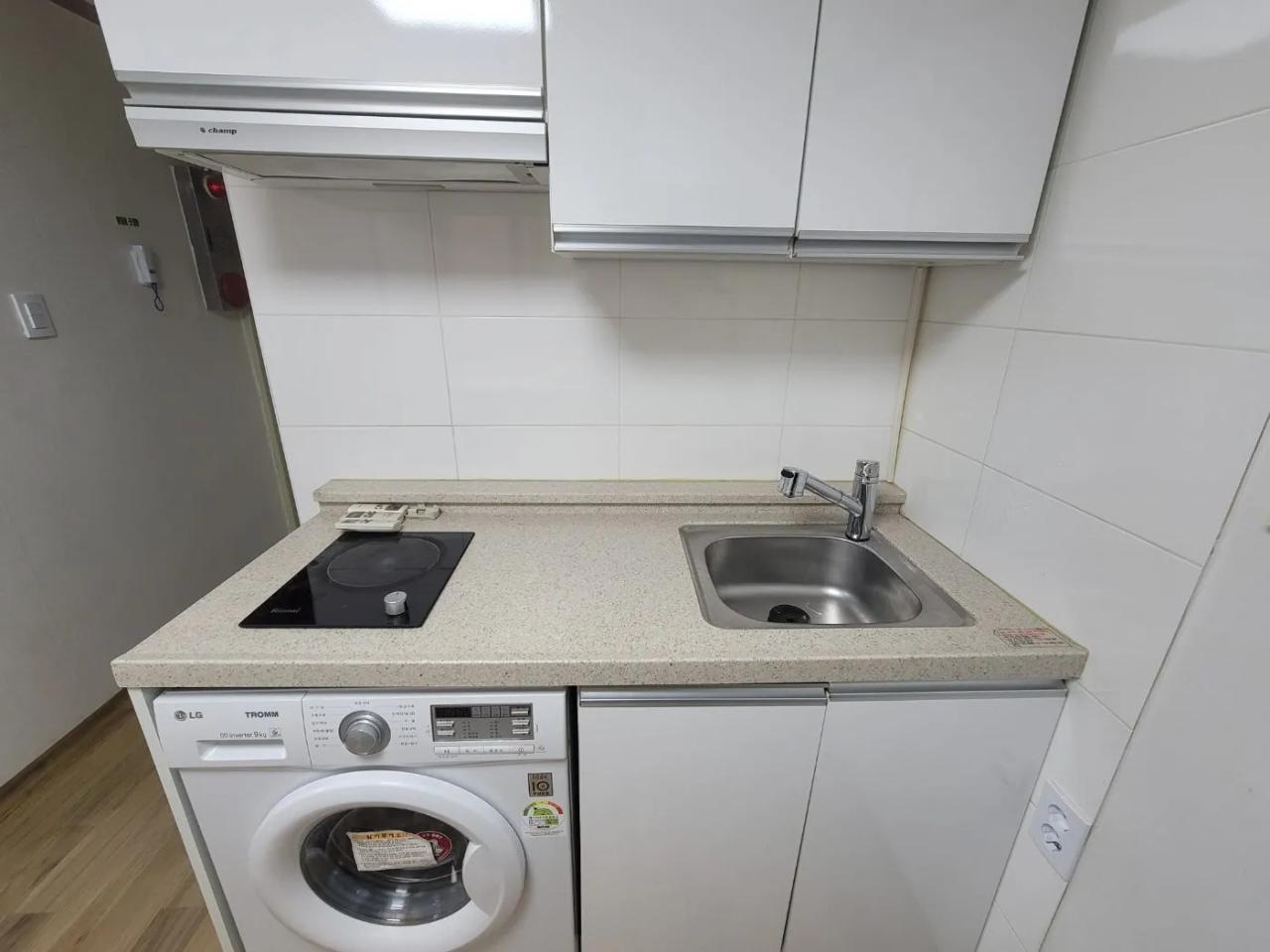 Room image 2
