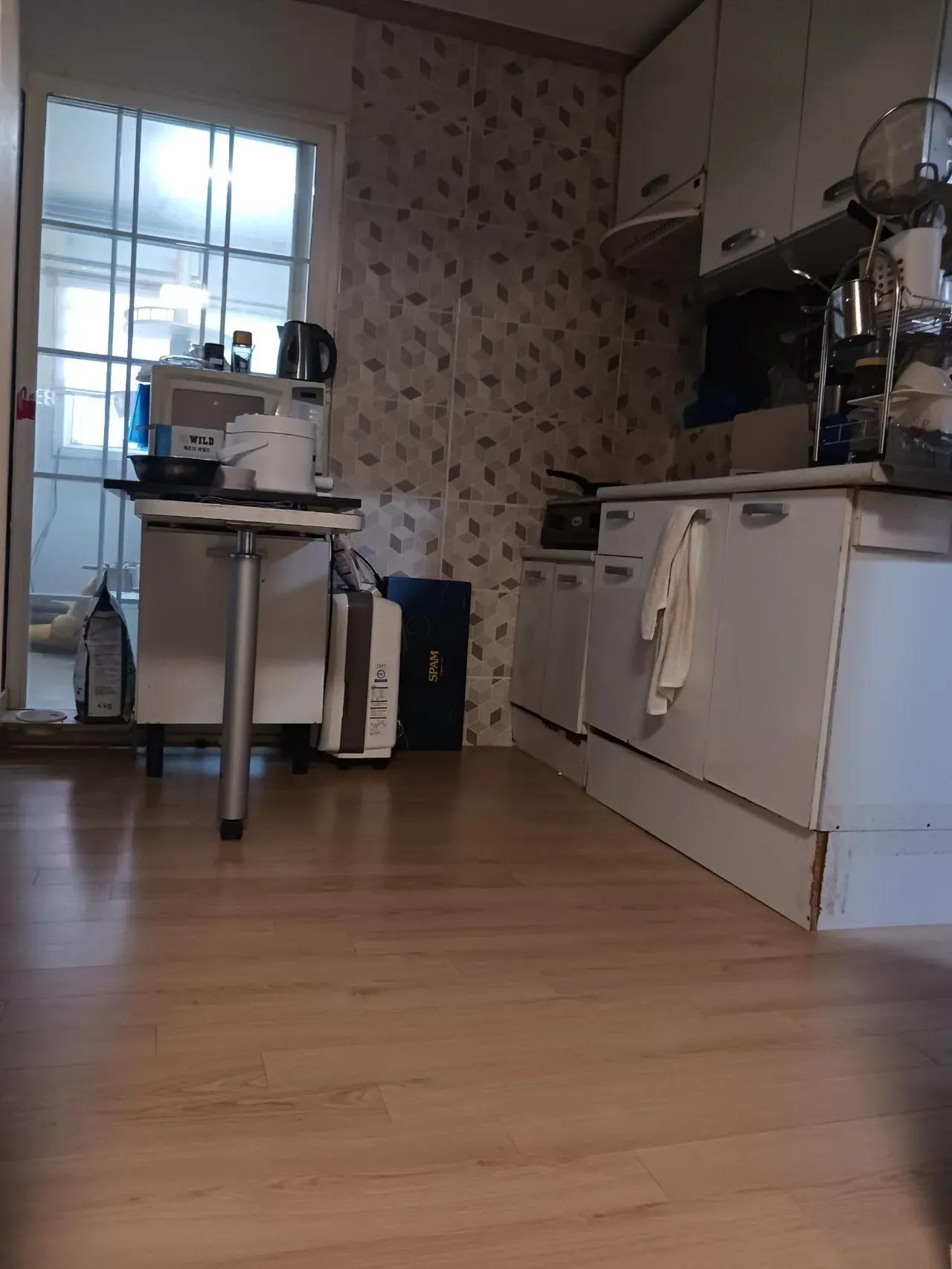 Room image 1
