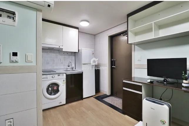 Room image4