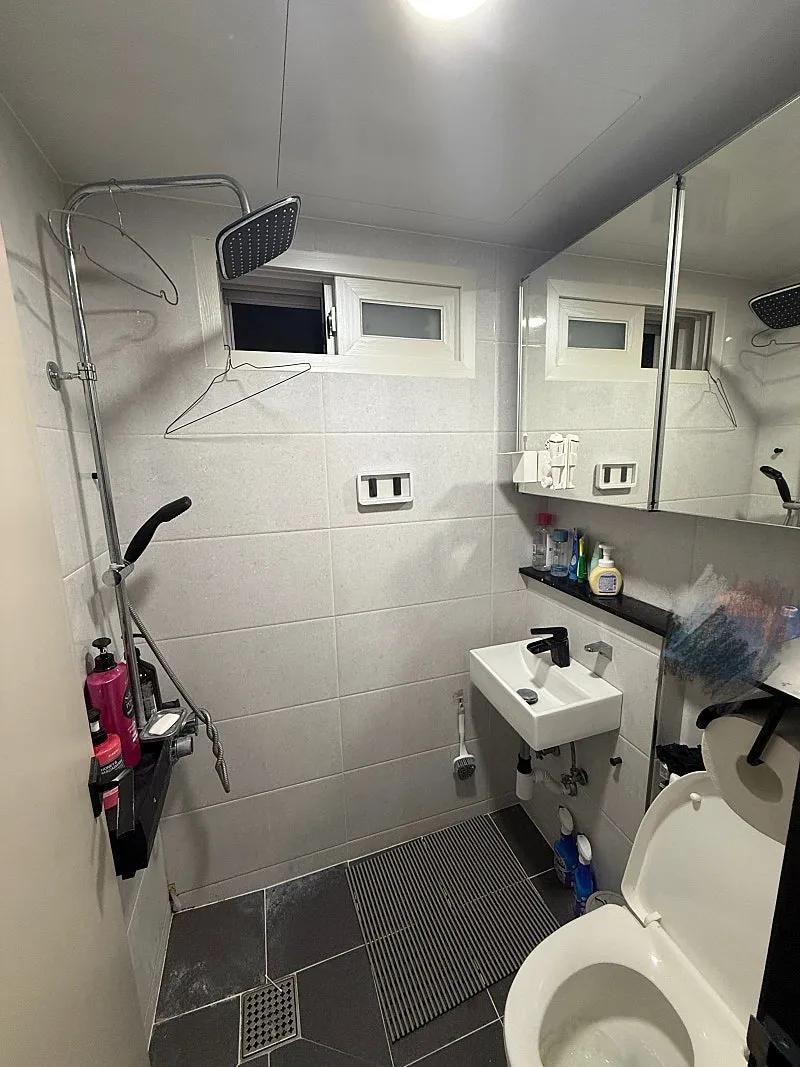Room image1