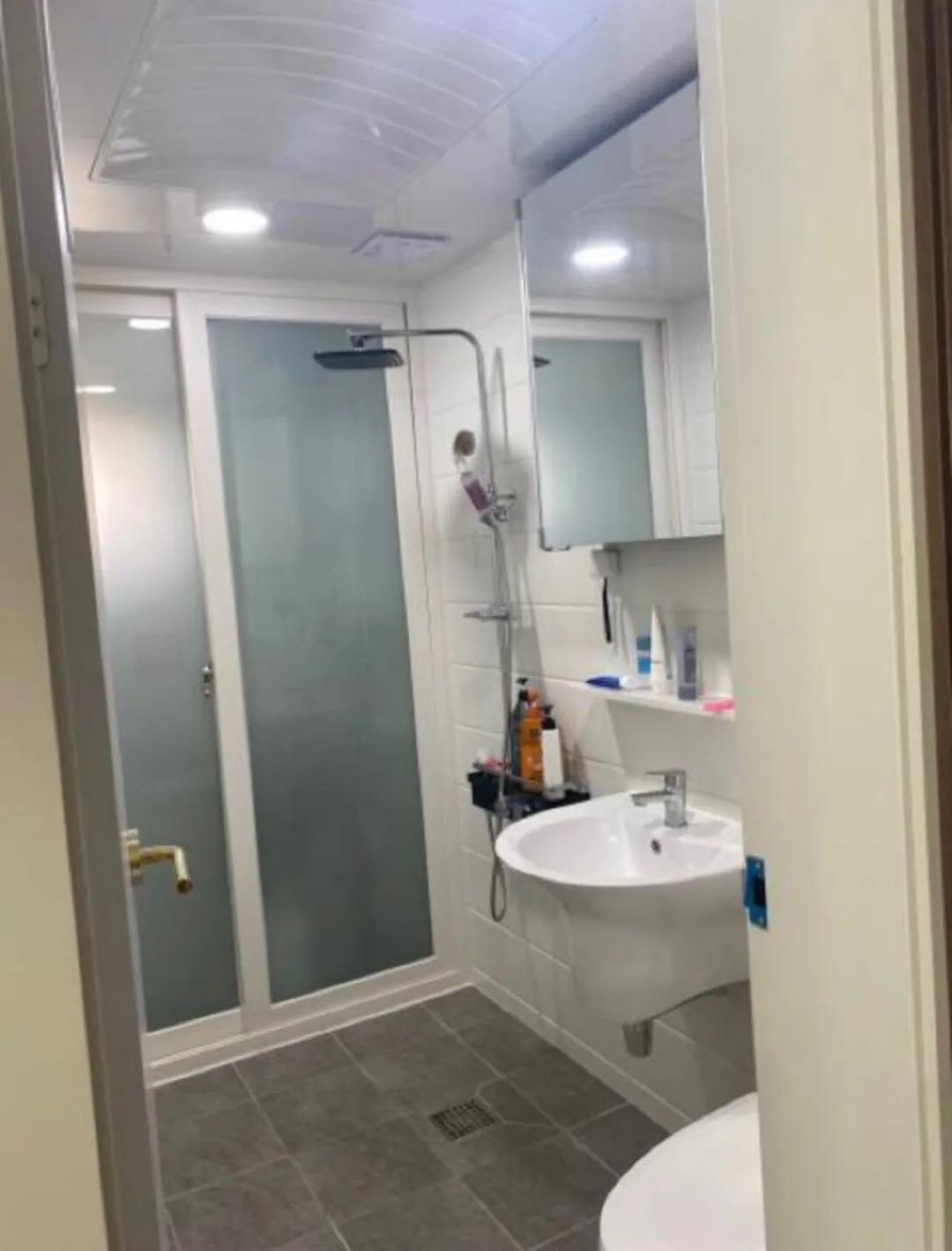 Room image 6