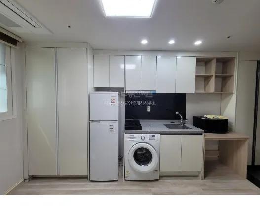 Room image 1