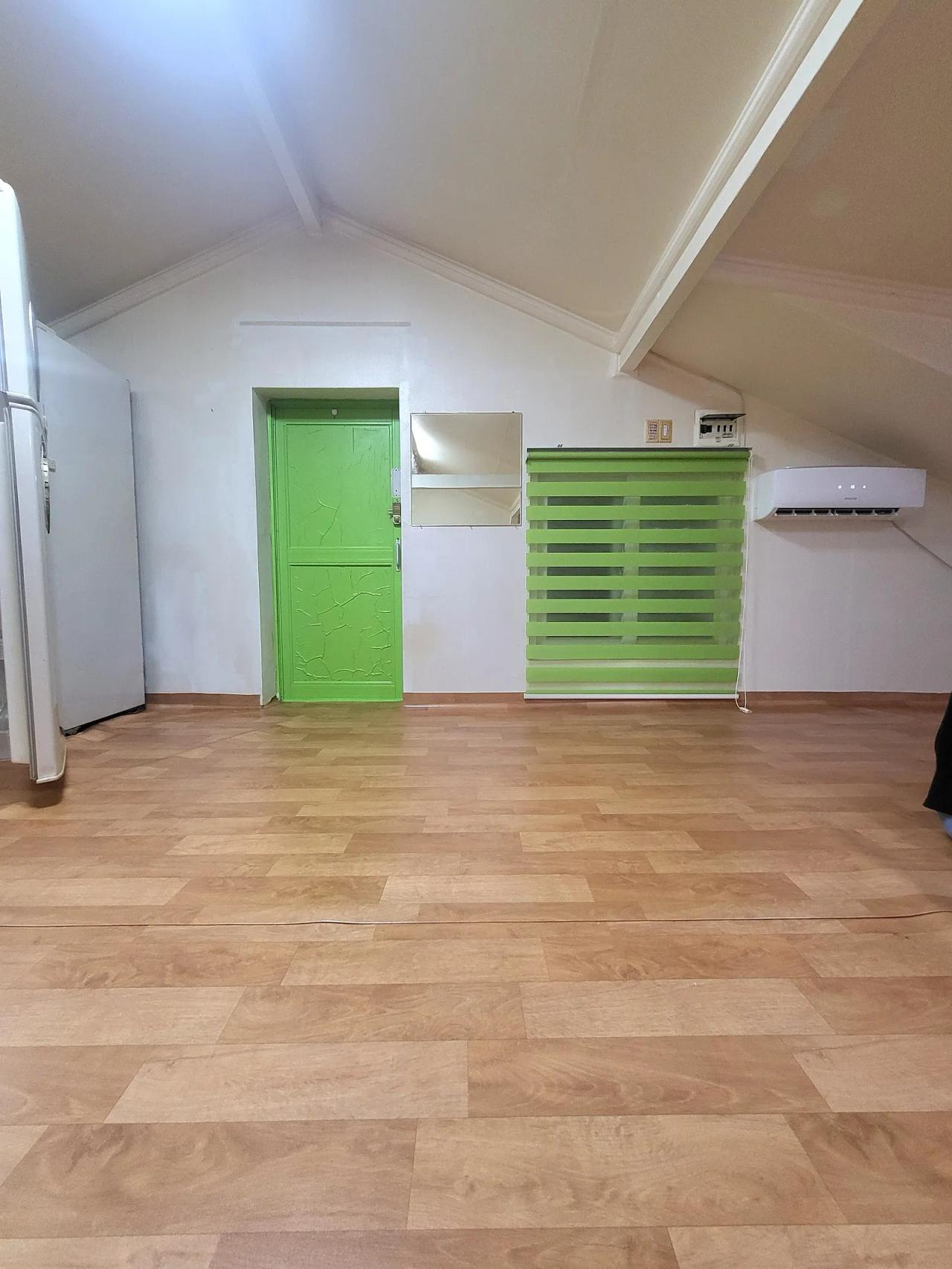 Room image 7