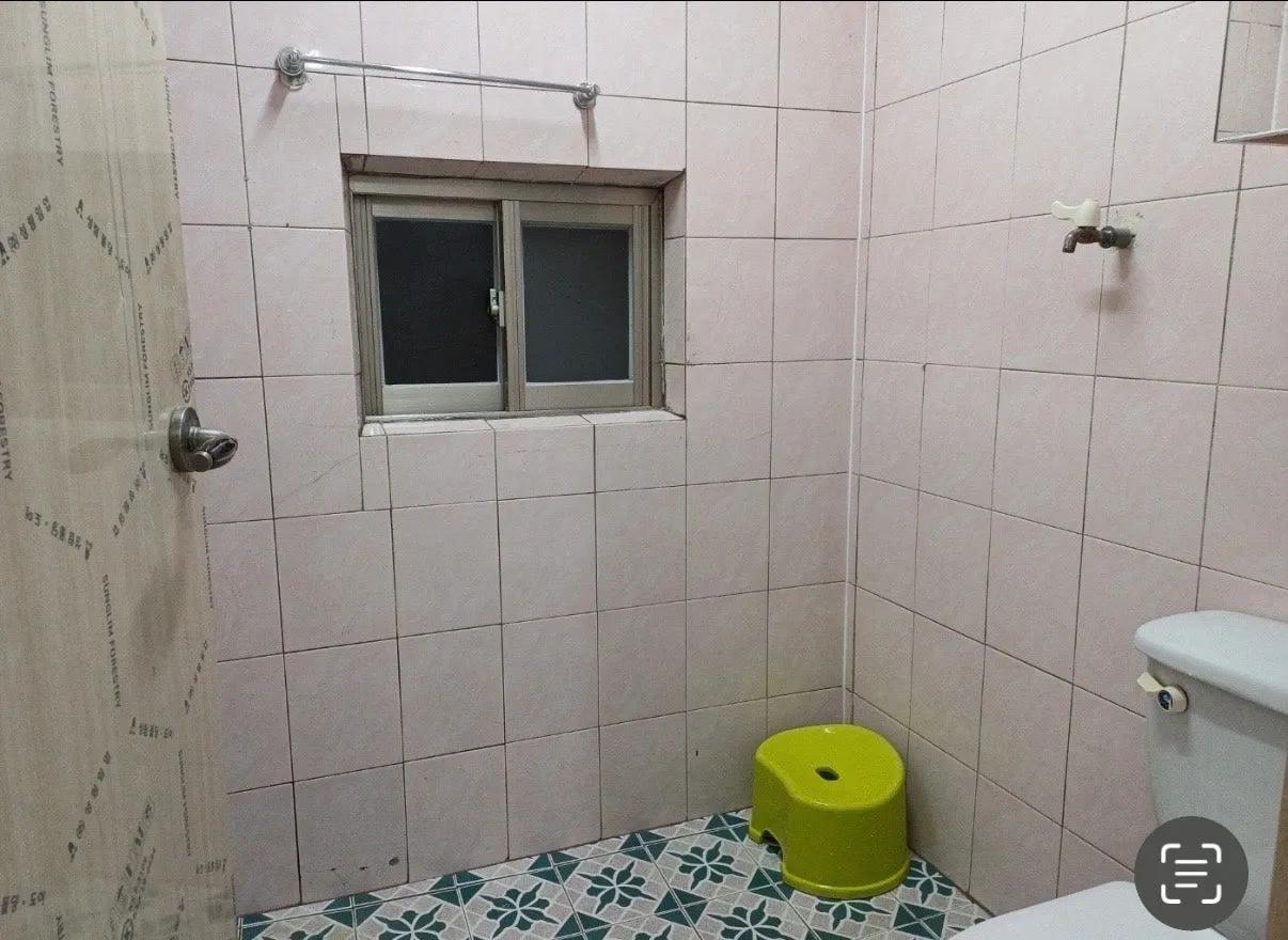 Room image 2