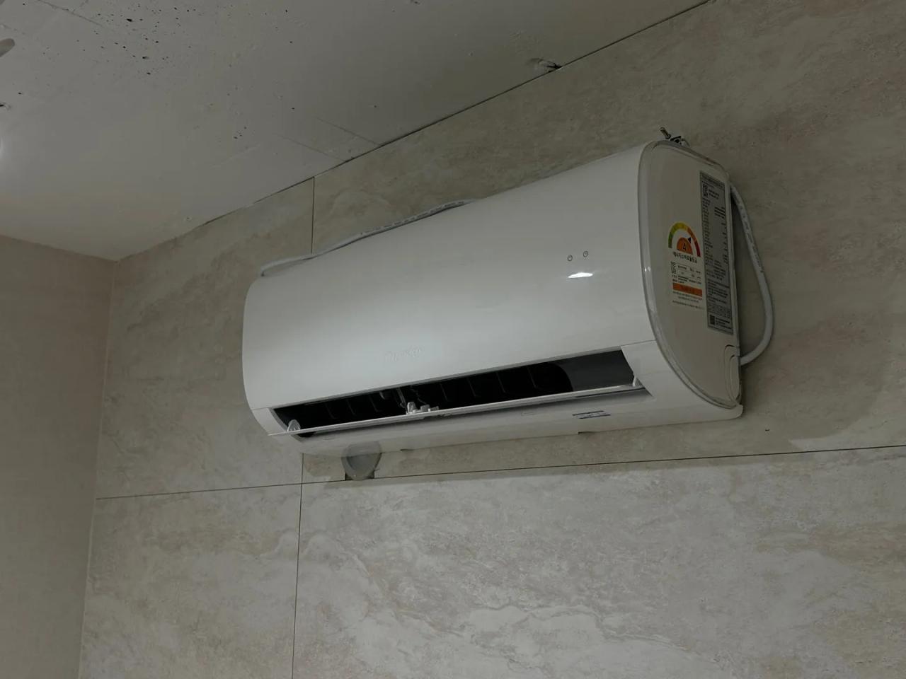 Room image 2