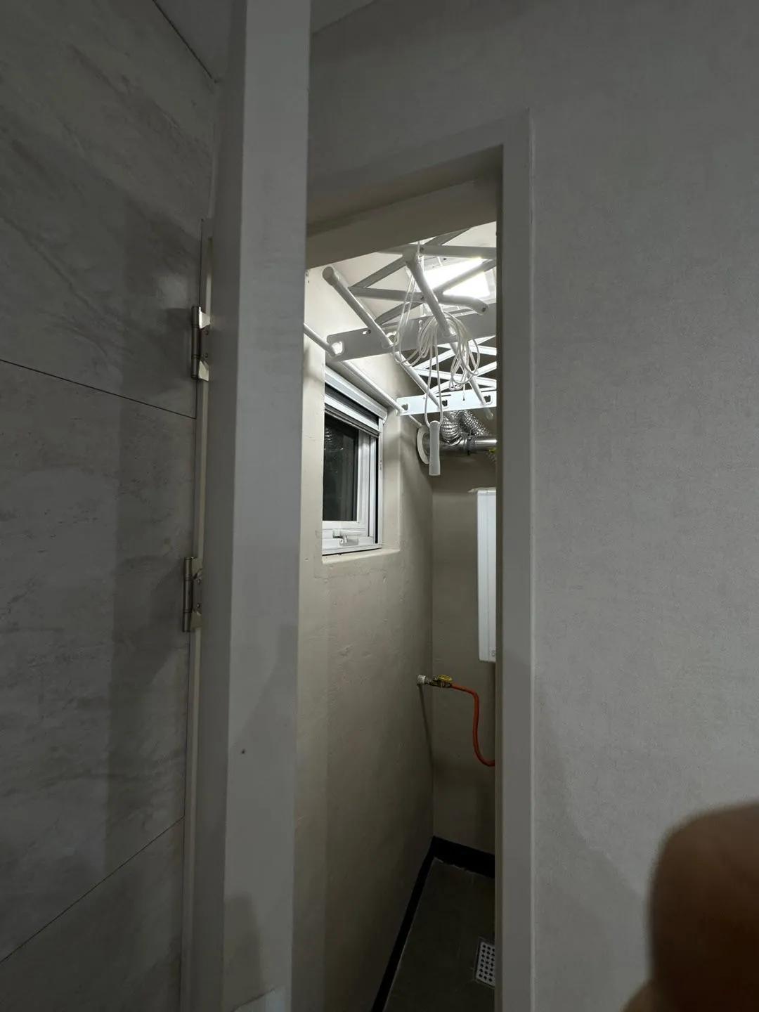 Room image 4