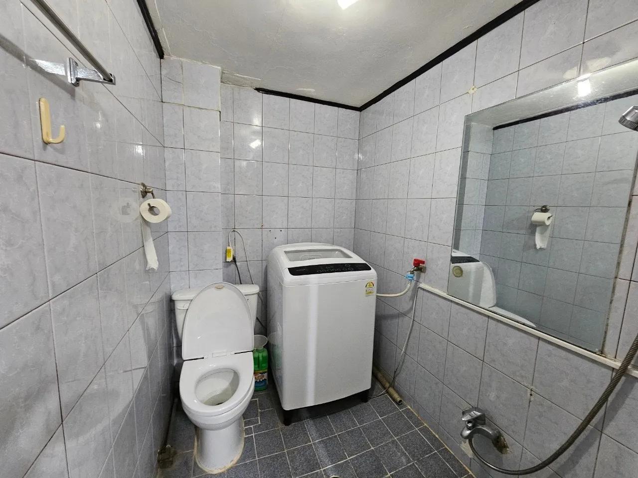 Room image7