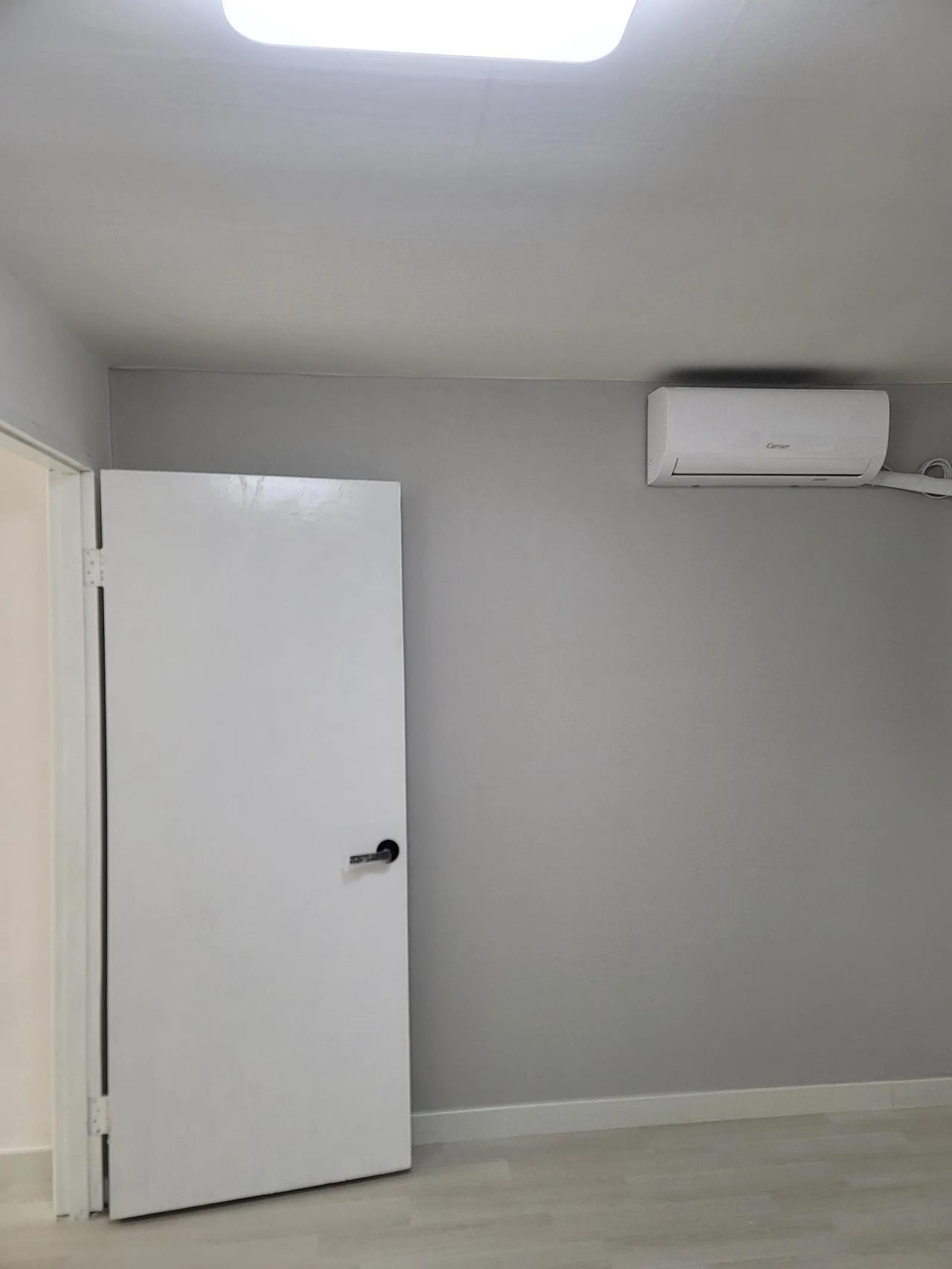 Room image 1