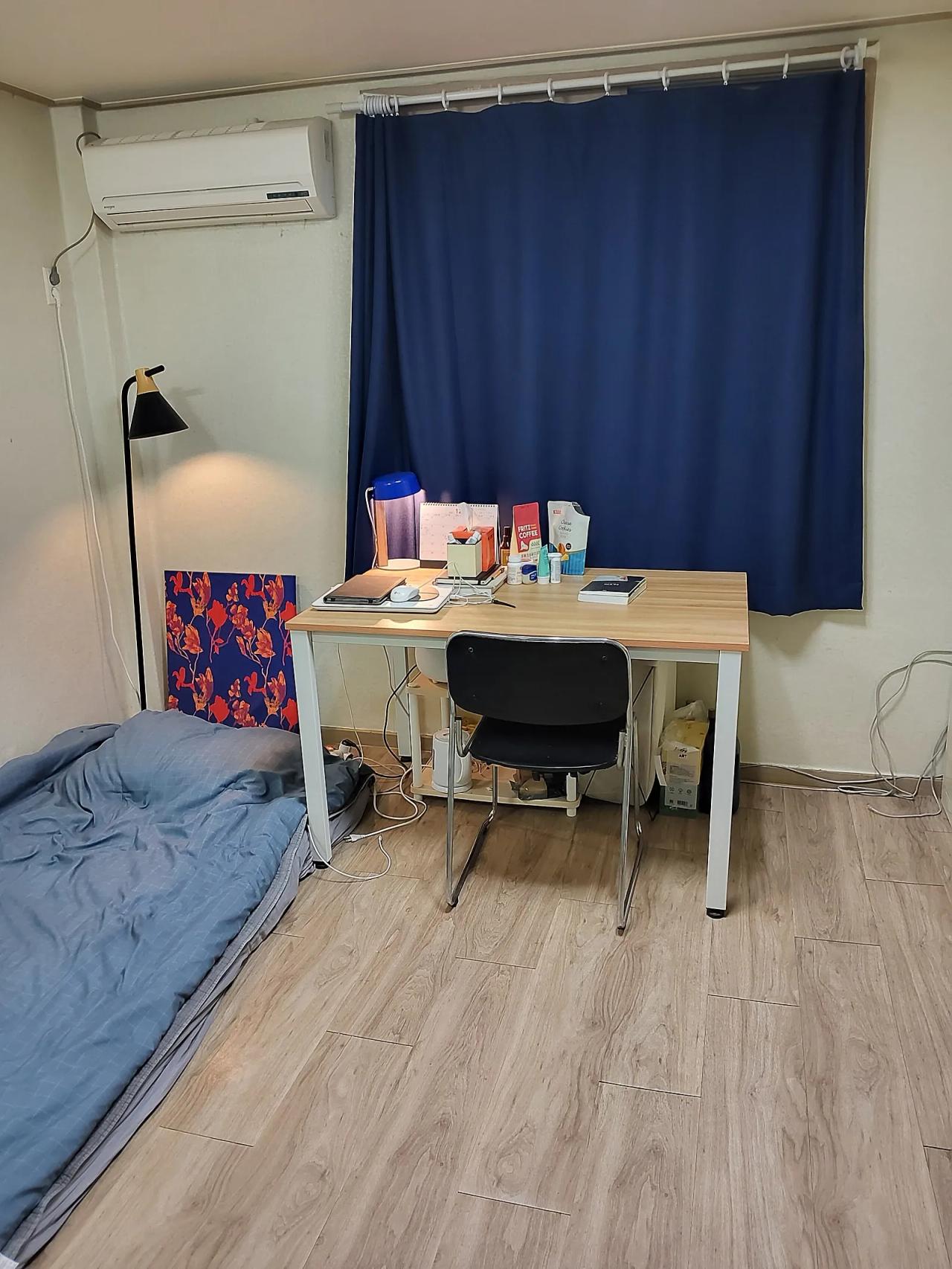 Room image 1