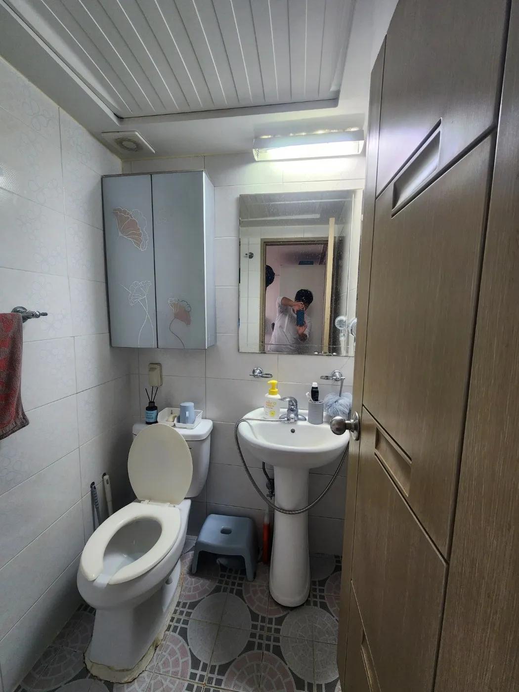 Room image 2