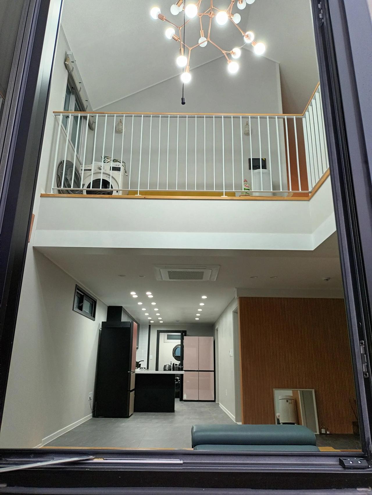 Room image 12