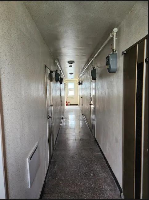 Room image 4