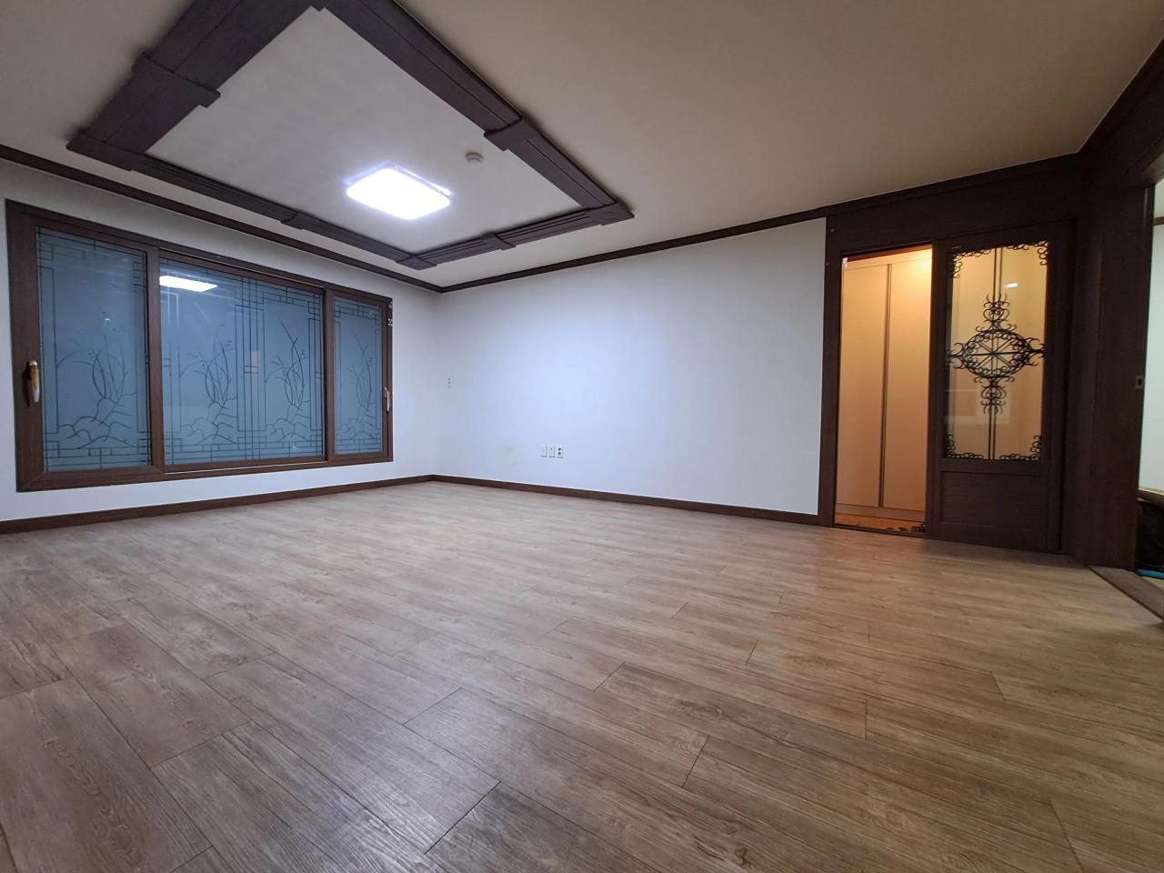 Room image 7