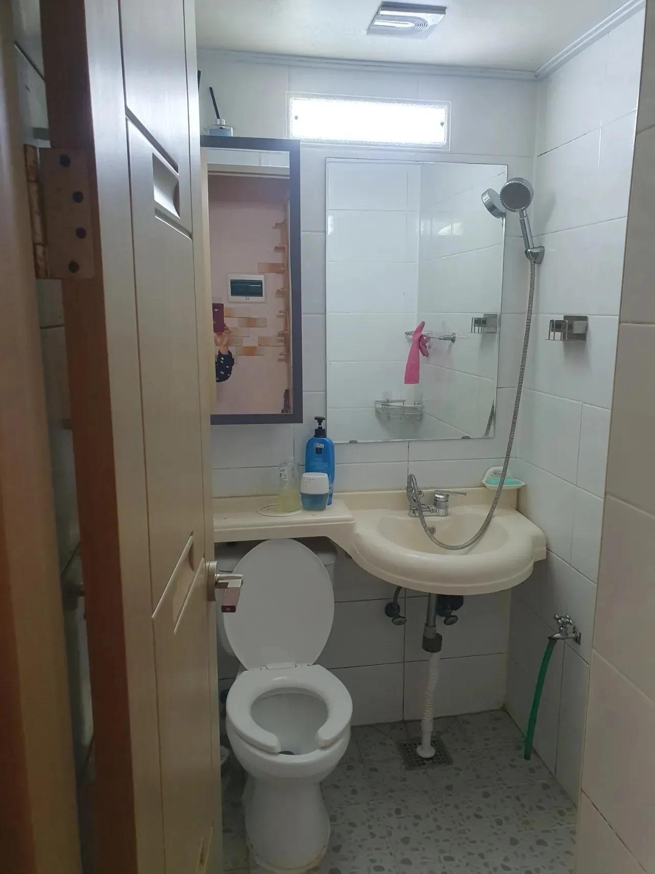 Room image 5