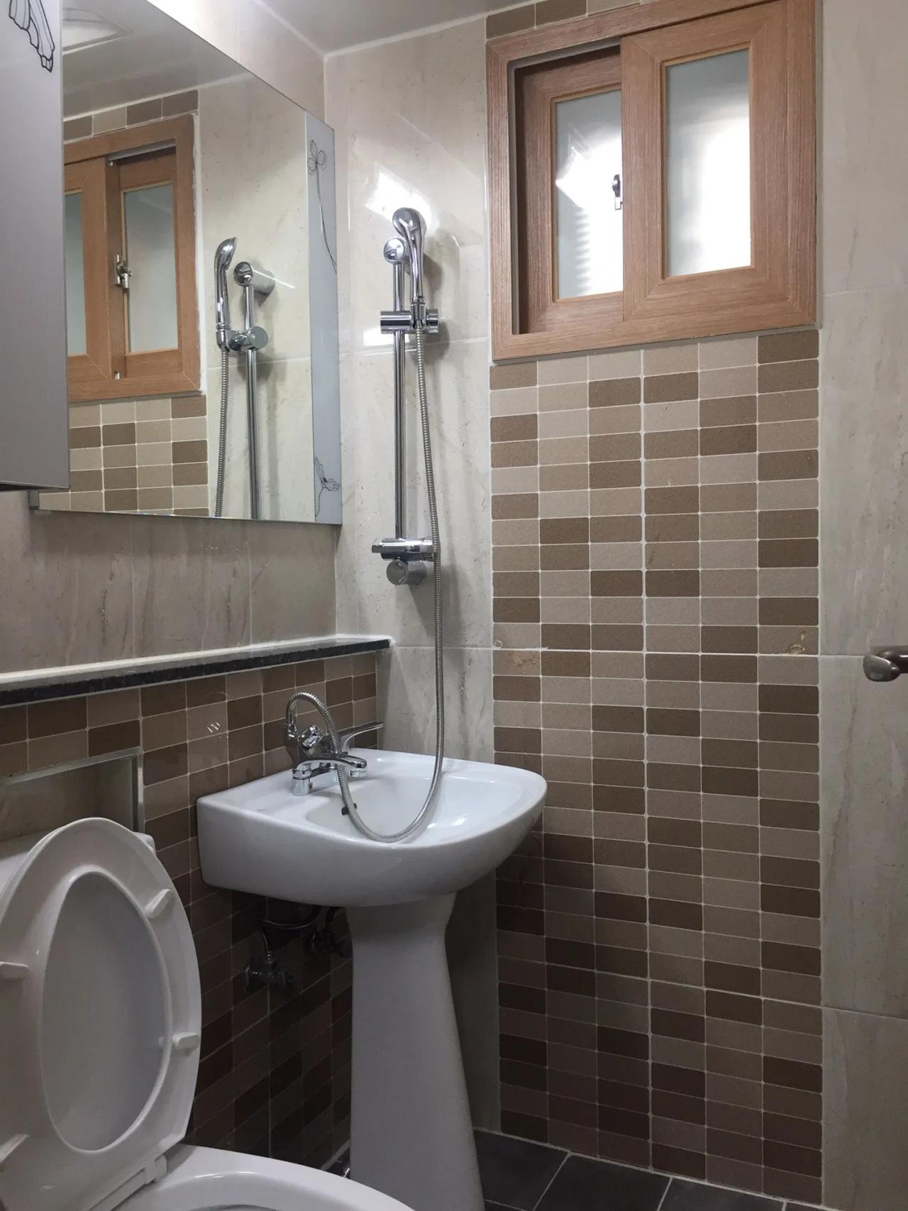 Room image 2
