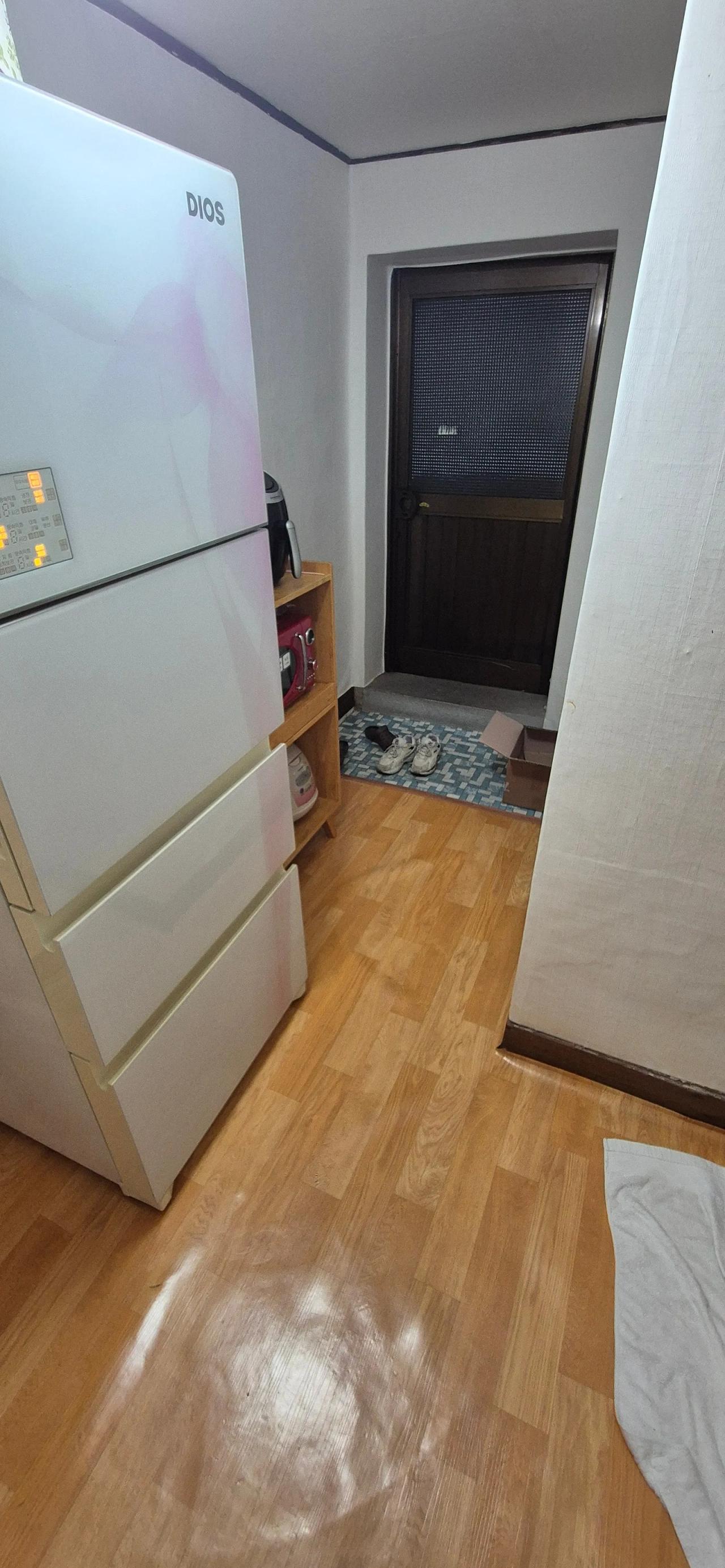 Room image 7