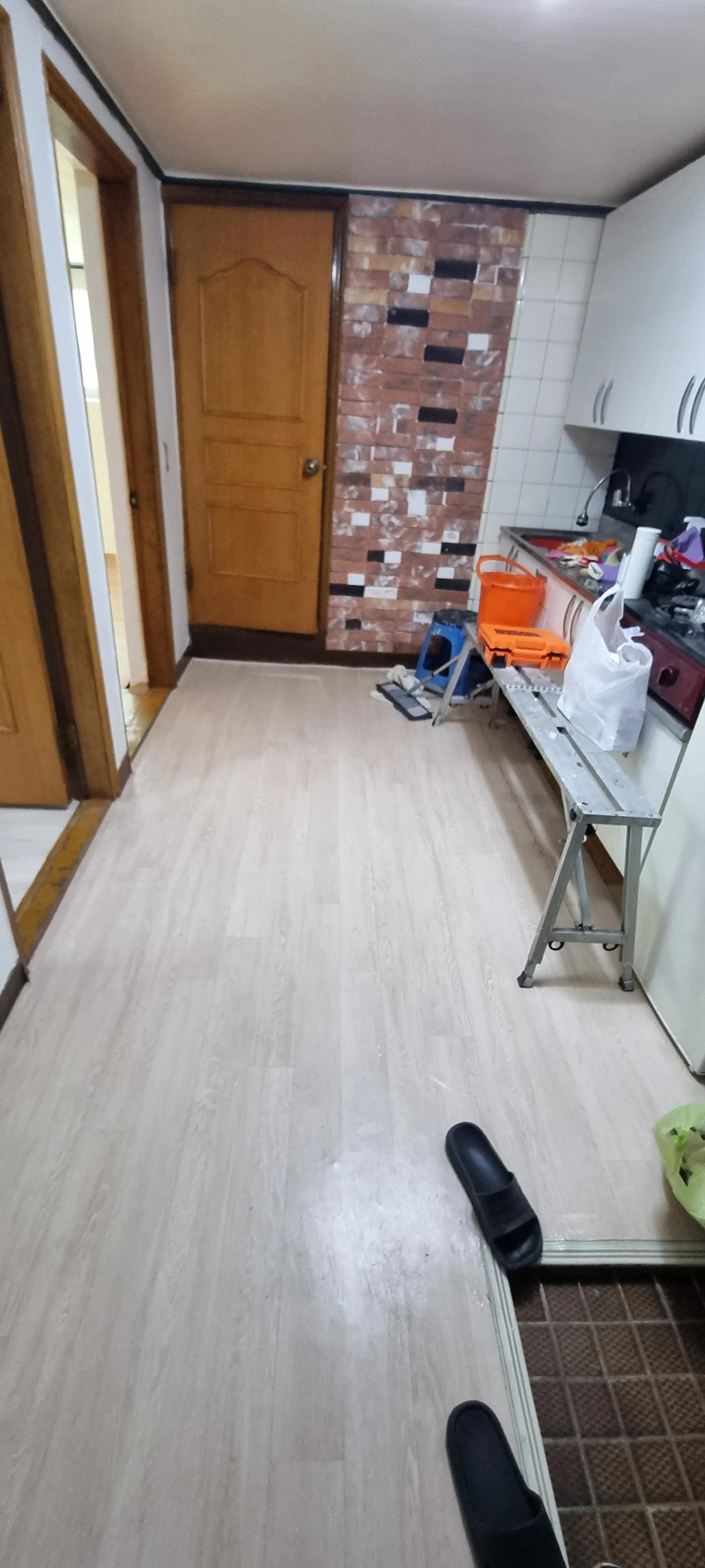 Room image 1
