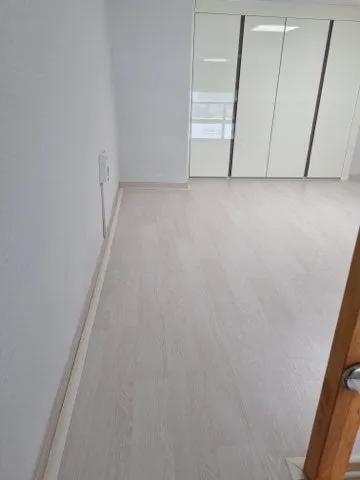 Room image 1