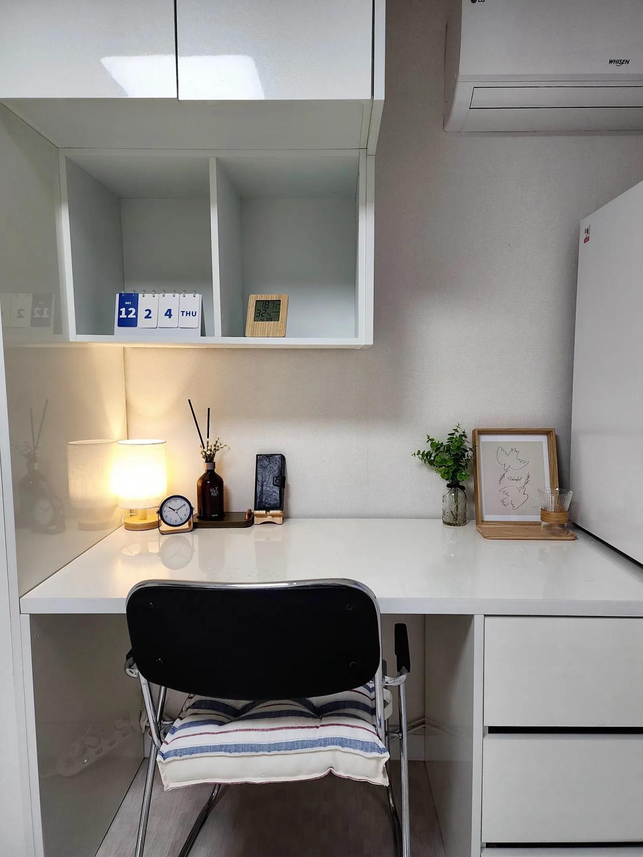 Room image 12