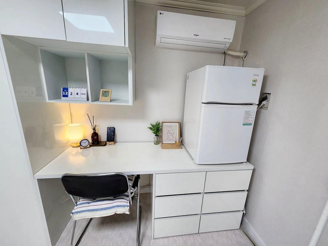Room image 14