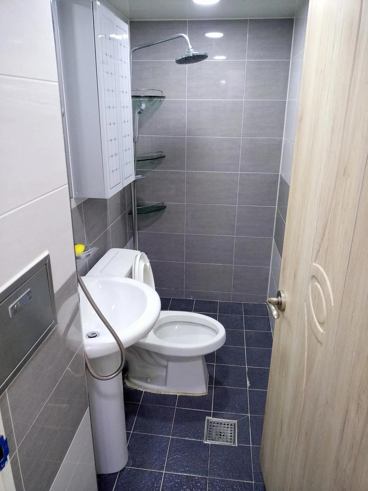 Room image 6
