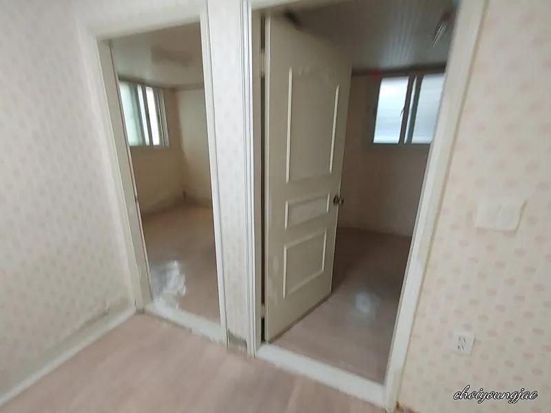Room image 1
