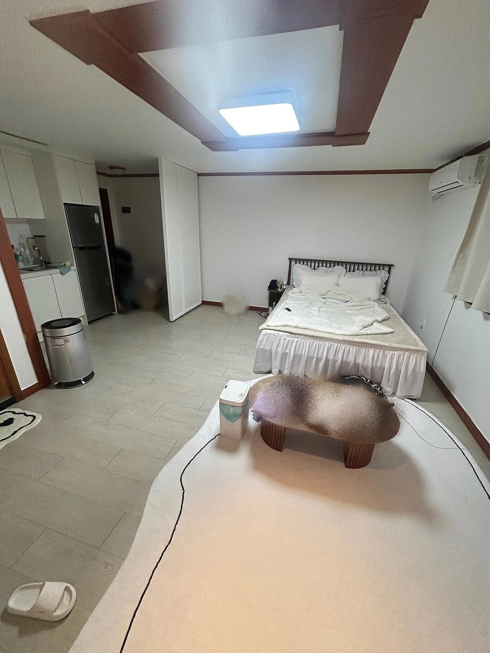Room image4