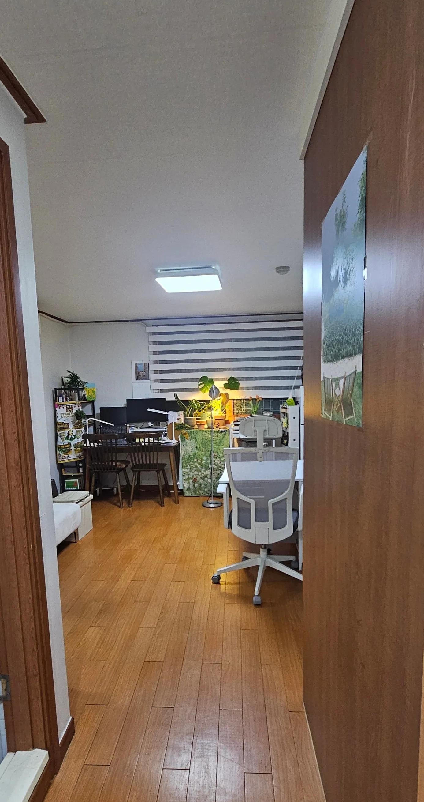 Room image4