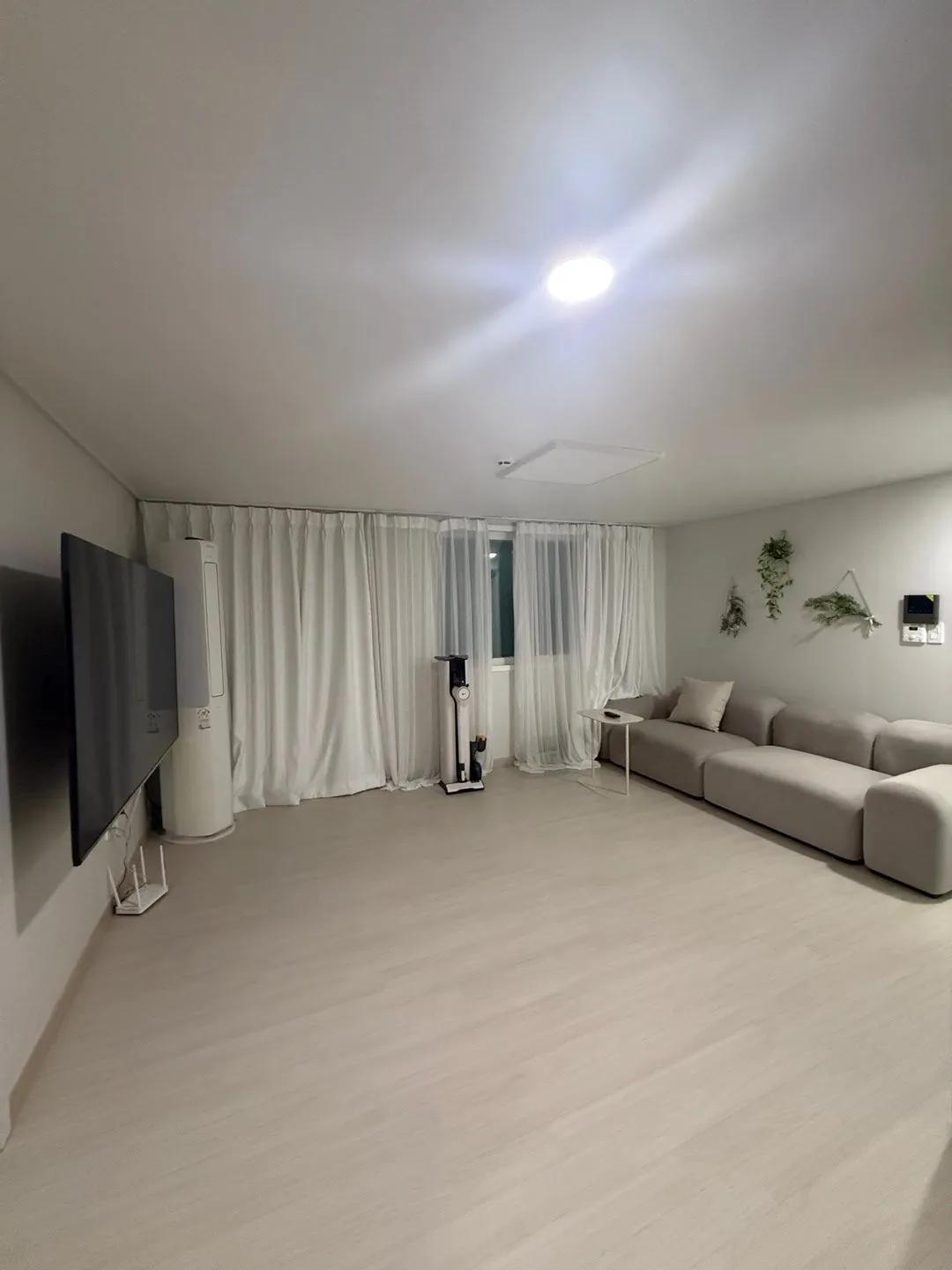 Room image 7