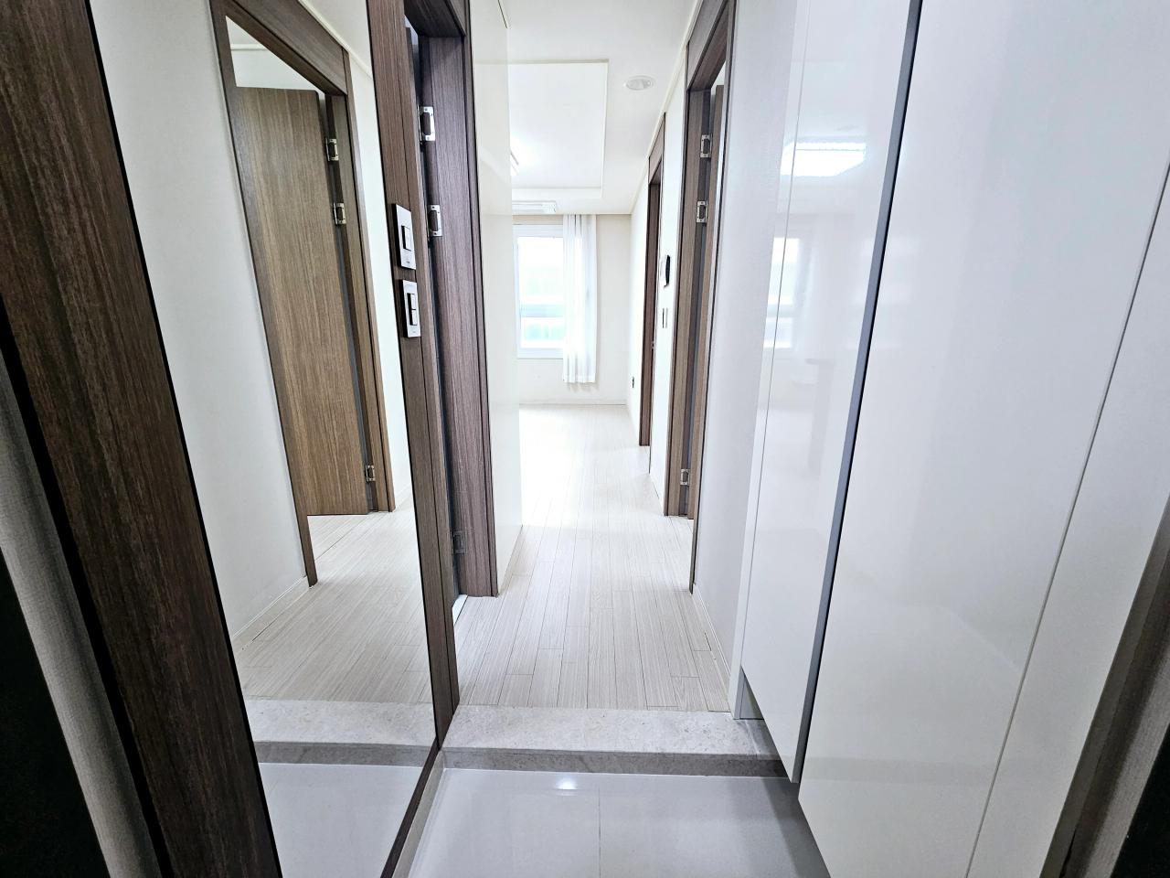 Room image 5