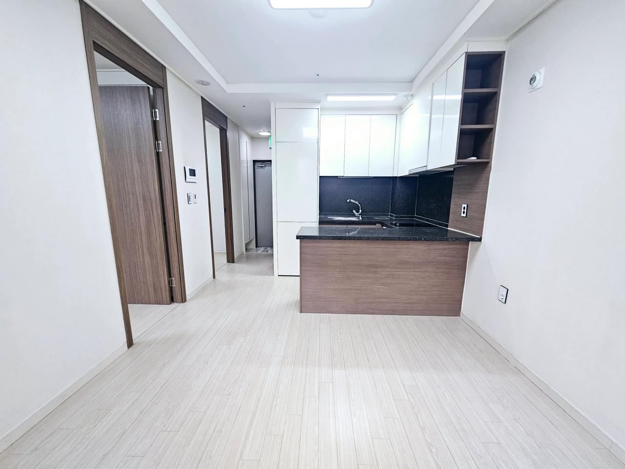 Room image 6