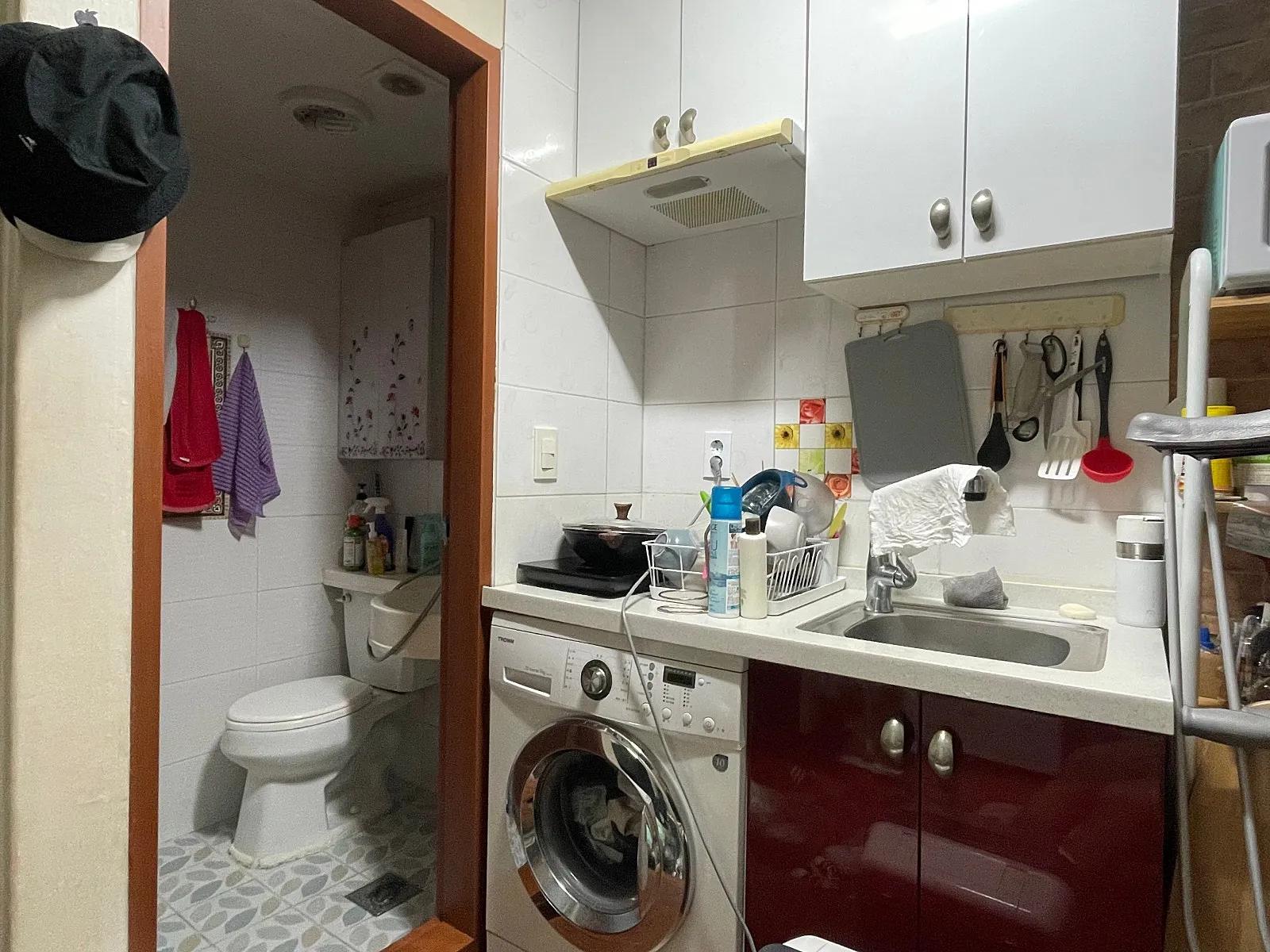 Room image1