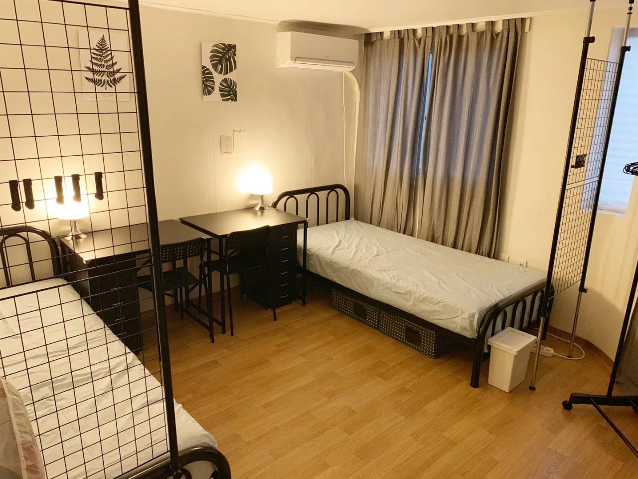 Room image 3