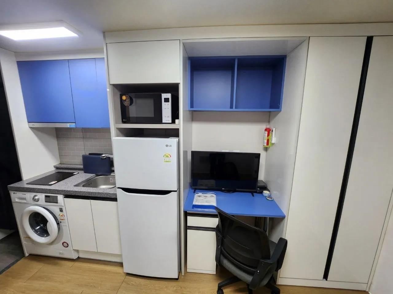 Room image 1